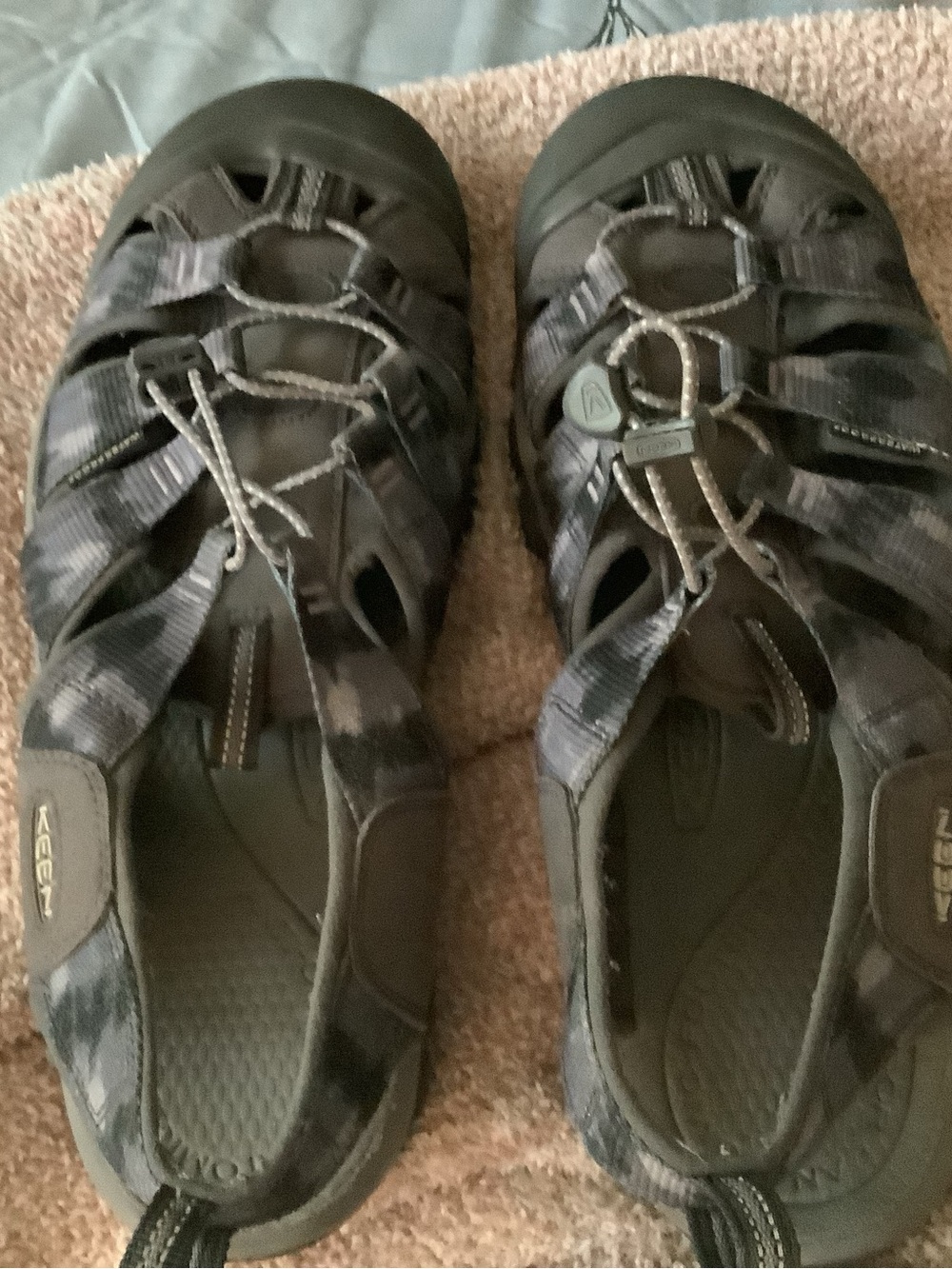 Keen Men's Olive Gray Closed-Toe Outdoor Sandals